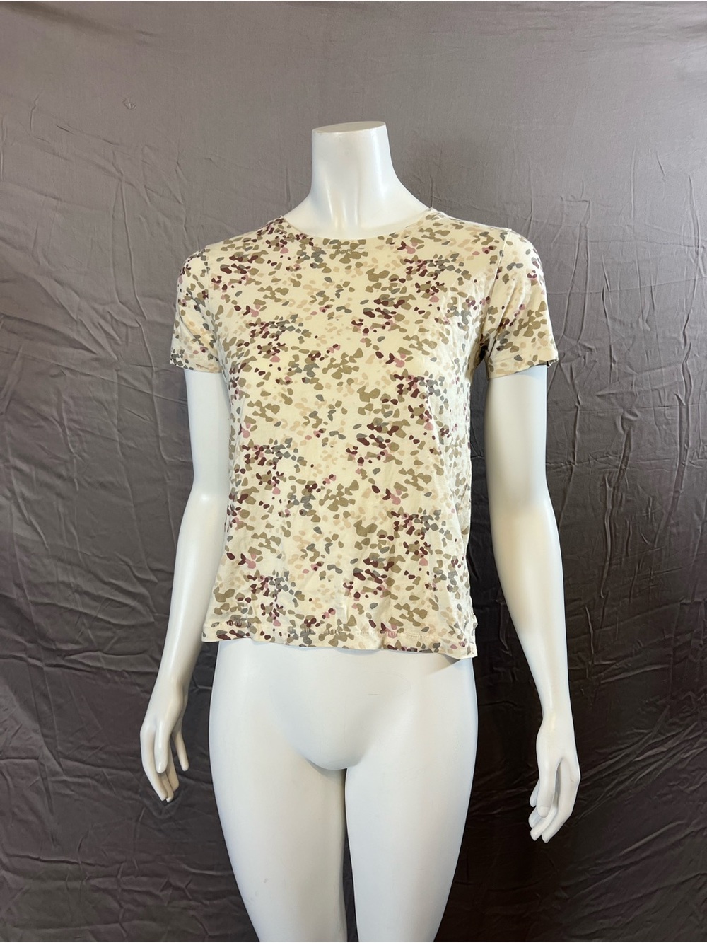 Eddie Bauer Cream Short Sleeve Tee with Olive & Mauve Dot Print